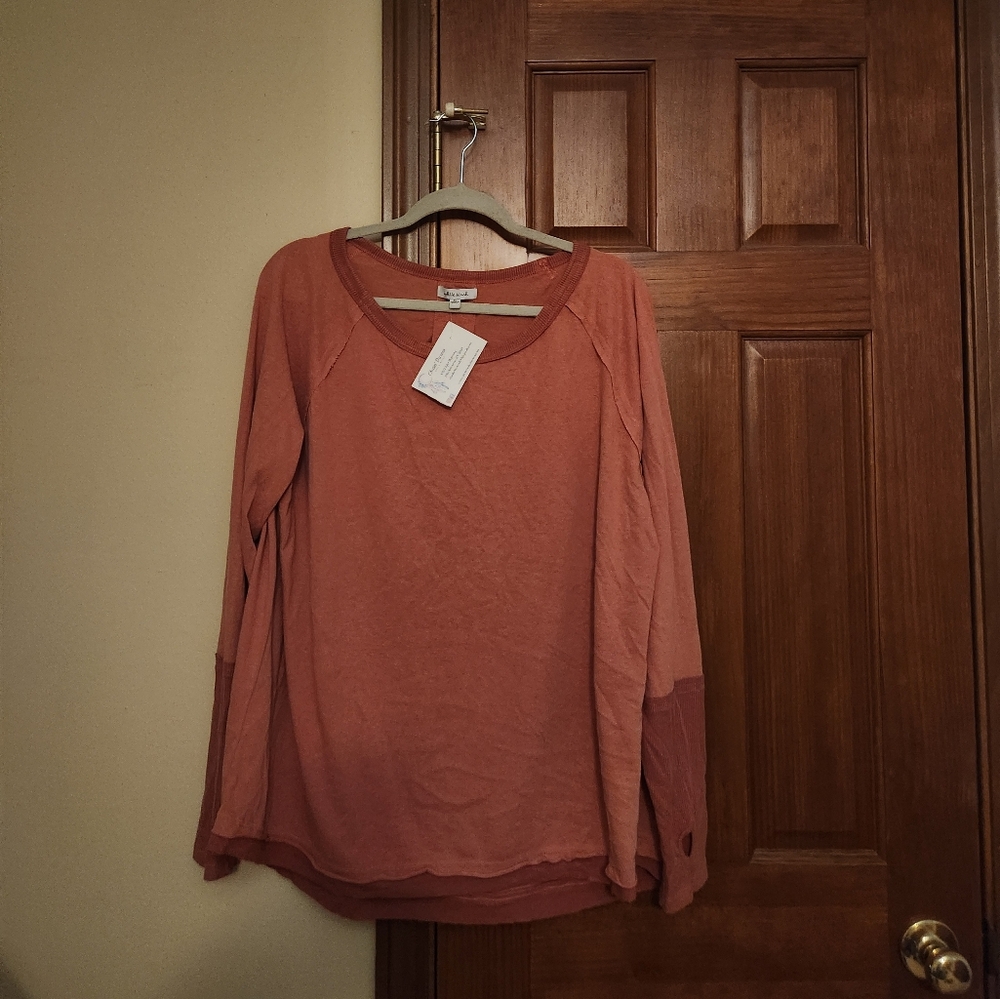 White Birch long sleeved top, size XL, NWT.